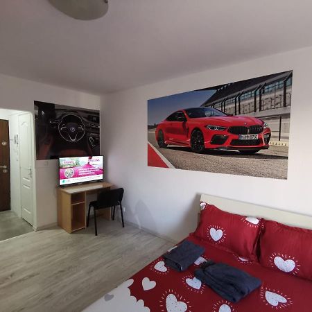 Ferienwohnung Bmw Studio Bukarest Exterior foto
